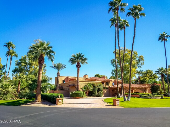 Building Photo - 7156 Oakmont Dr