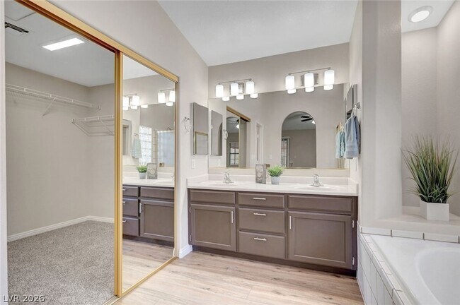 Building Photo - 904 Swift Bear St