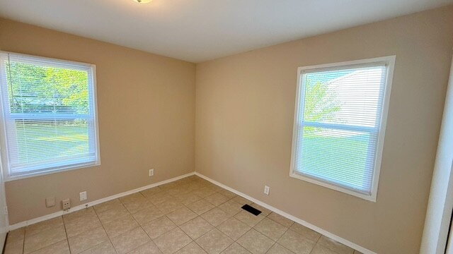 Building Photo - EAST SIDE 4 BEDROOM/1.5 BATH RANCH HOME FULLY RENOVATED AND AVAILABLE IMMEDIATELY