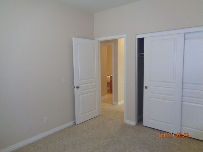Building Photo - 3131 Perdot Ln