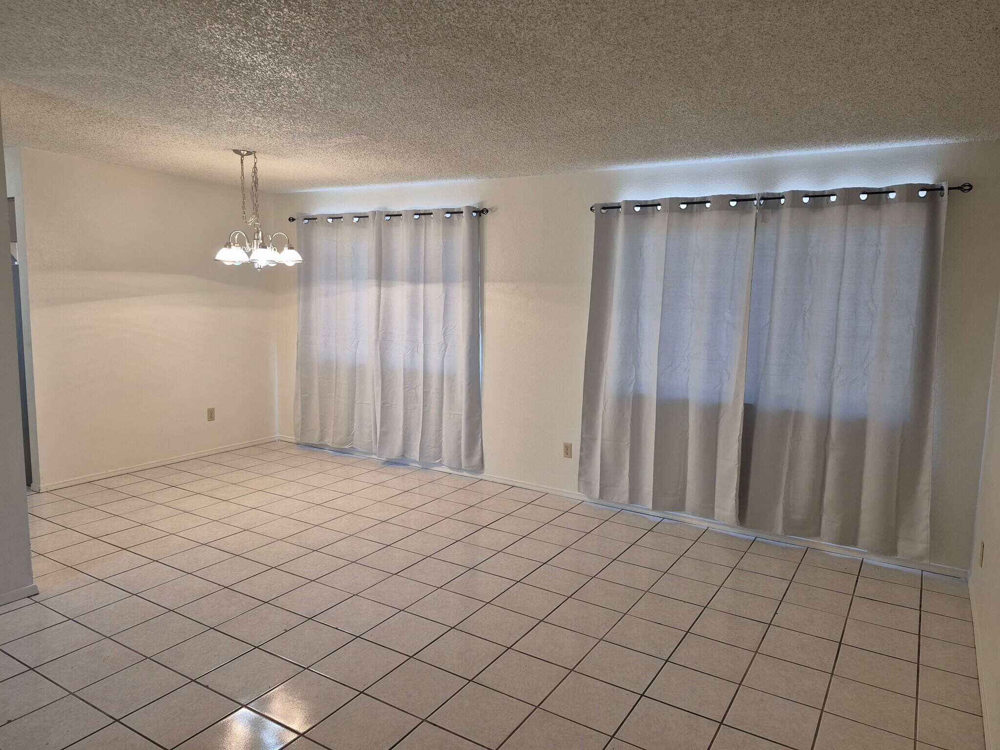 Building Photo - 3068 W Wyoming St