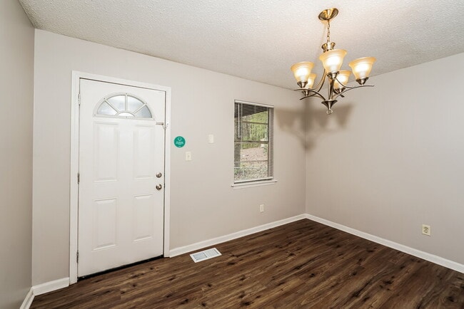 Building Photo - 277 Jupiter Dr