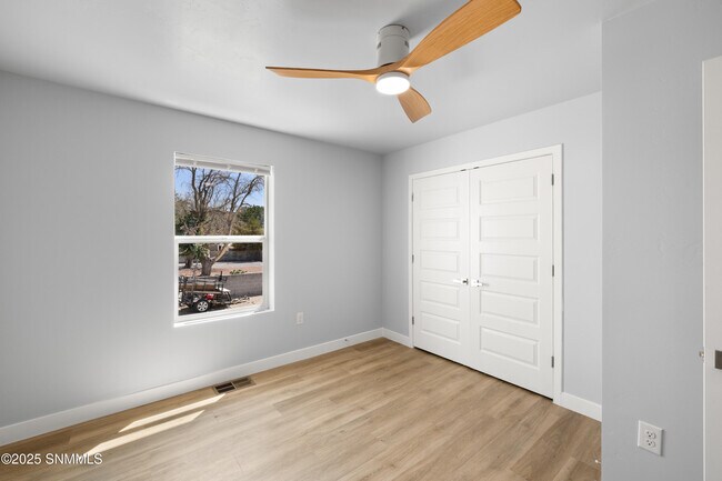 Building Photo - 1390 Monte Vista Ave