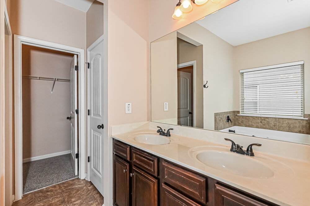 Building Photo - 3858 Humber Ct