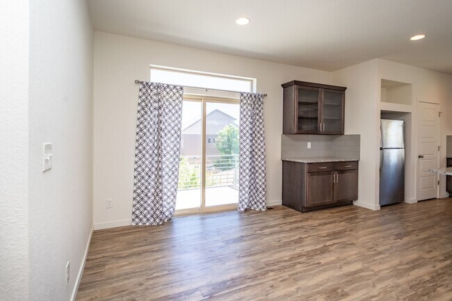 Building Photo - Move-In Ready Home in Desirable Banning Lewis Ranch!!