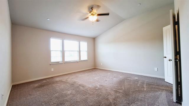 Building Photo - 3329 Solana Cir