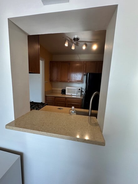 Building Photo - 1121 Arlington Blvd