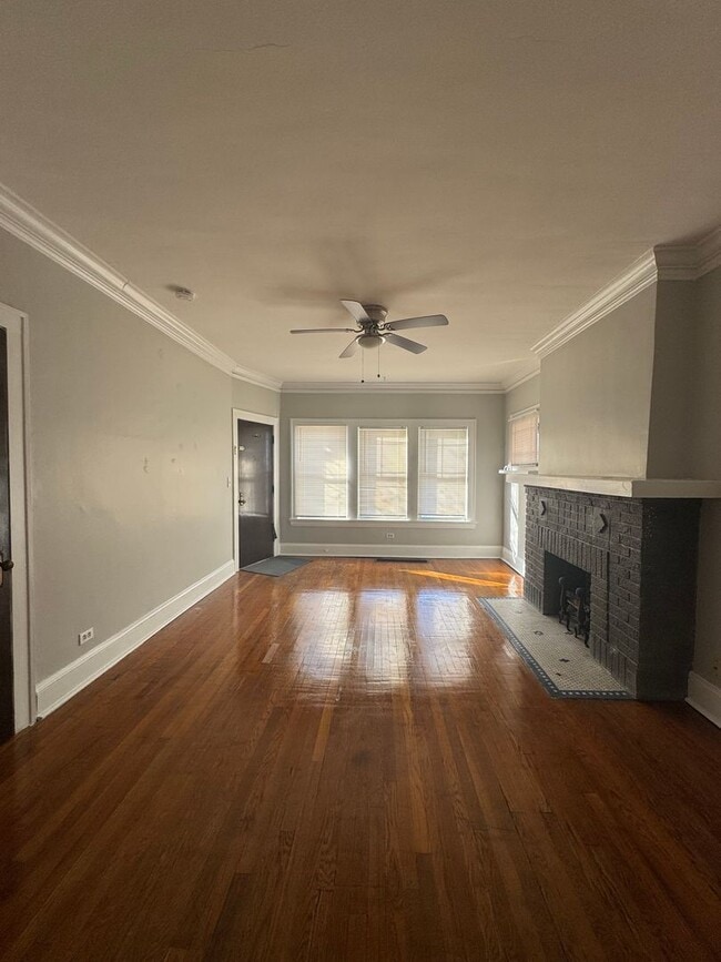 Building Photo - 1365 Phelps Ave