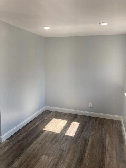 bedroom 2 - 3219 Hamilton St