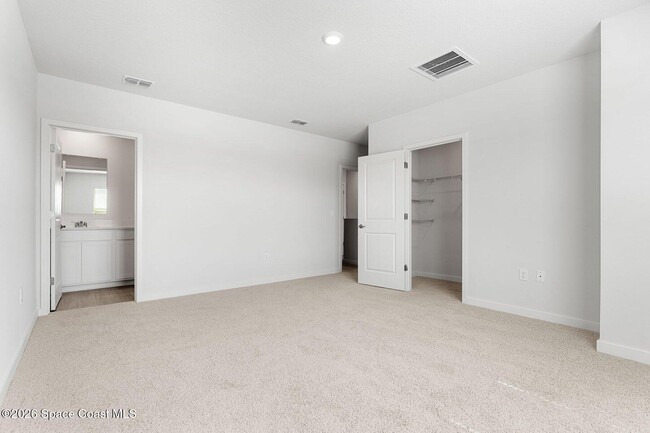Building Photo - 9734 Venetian Sq
