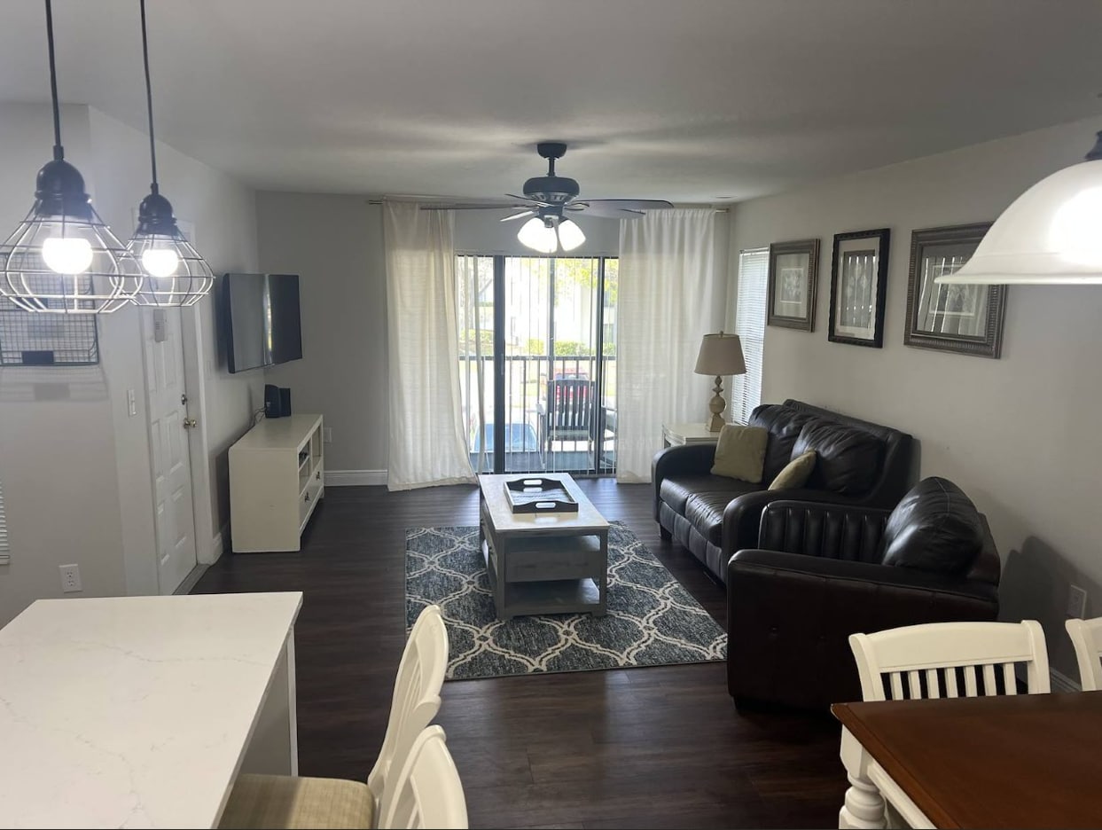 Building Photo - 1258 Pine Ridge Cir W