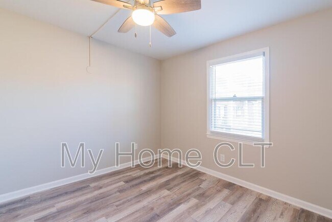 Building Photo - 116 Briarcliff Dr