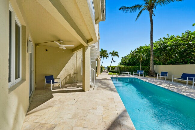 Building Photo - 4535 Coquina Rd