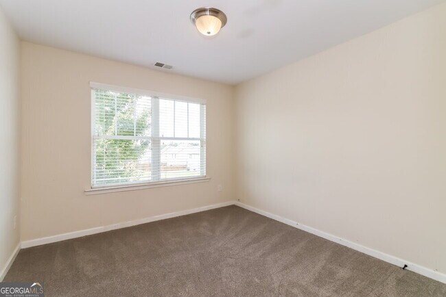 Building Photo - 430 Darbys Run Ct