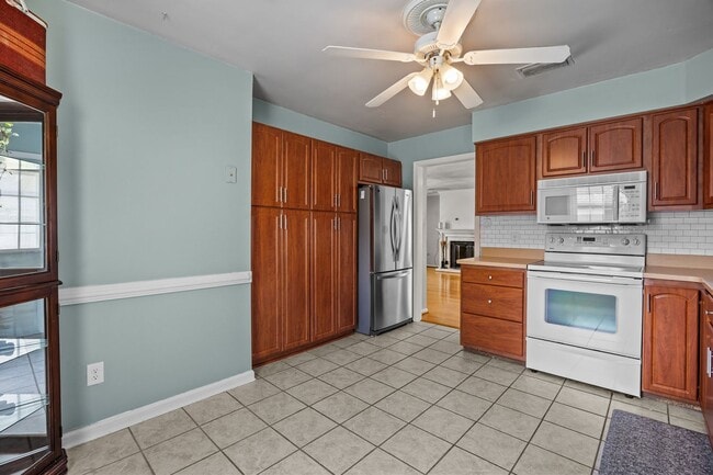Building Photo - 4112 Stillwood Ct