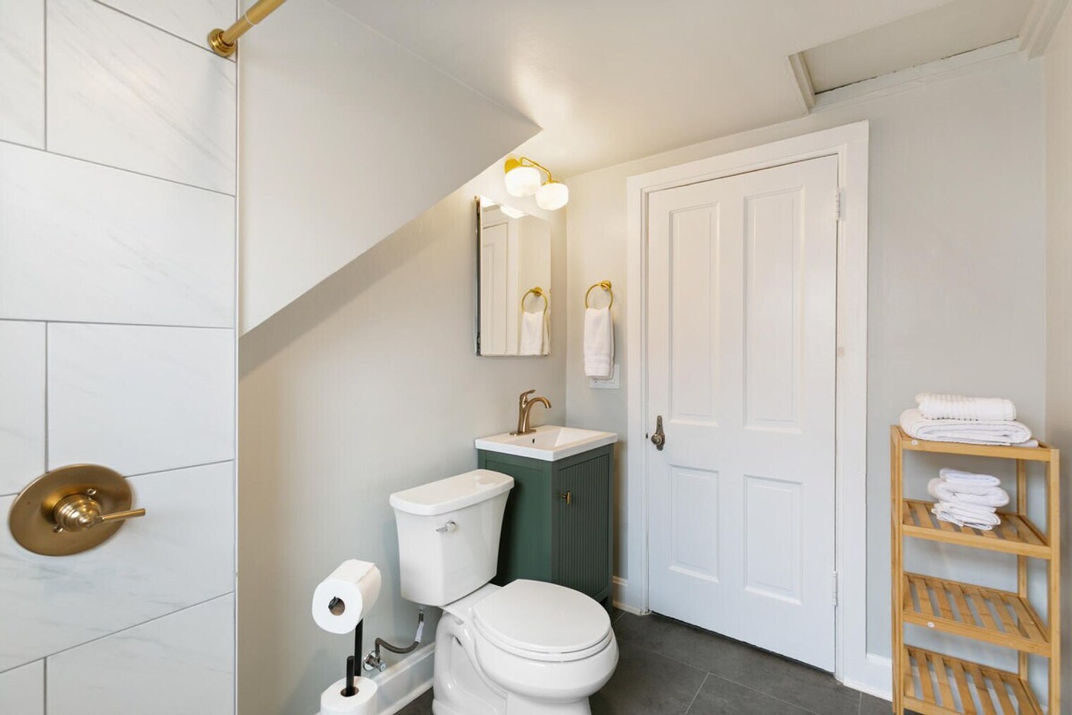 Building Photo - 2619 E 12th Ave