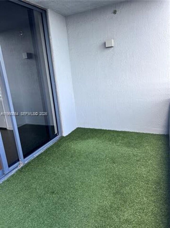 Building Photo - 1330 West Ave