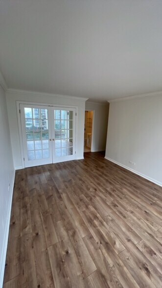 Building Photo - 1516 N State Pky