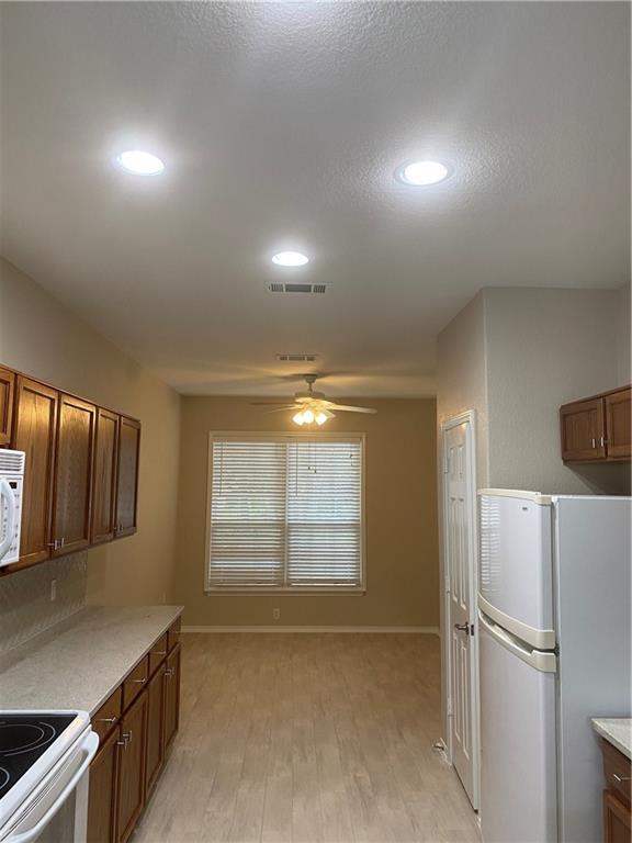 Building Photo - 100 Sunbird Ct