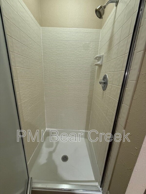 Building Photo - 7818 Sunny Ridge Dr