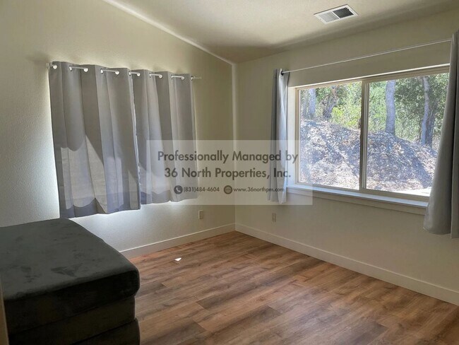 Building Photo - Experience Modern Comfort Surrounded by Na...