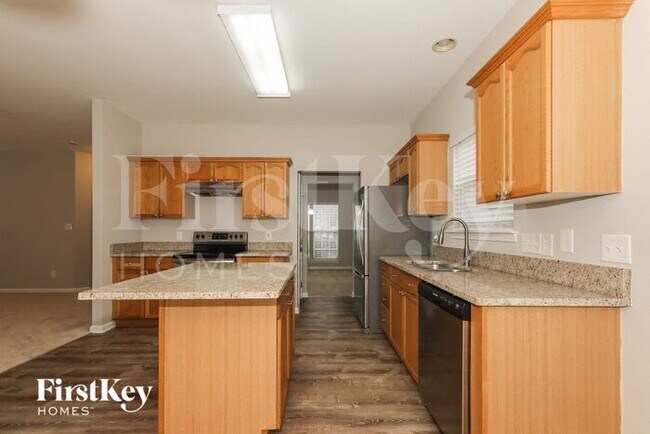 Building Photo - 13312 Salvo Dr