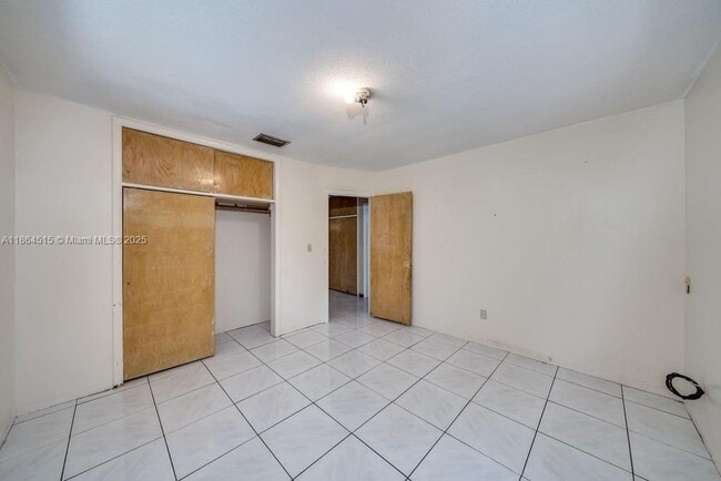 Building Photo - 7140 Fillmore St