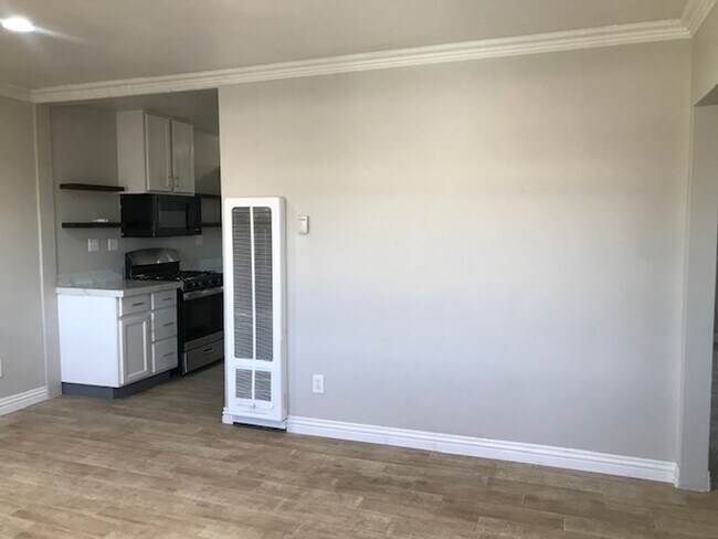 Building Photo - RUNNYMEDE