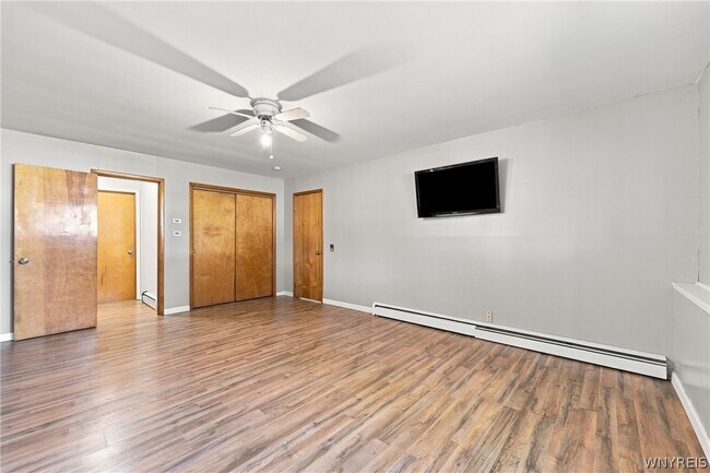 Building Photo - 35 Tomcyn Dr
