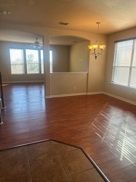 Building Photo - 5309 Cilantro Pl