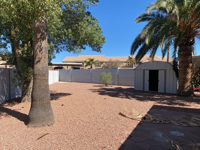 Building Photo - SUPER CUTE 2bed/2bath in Apache Junction!
