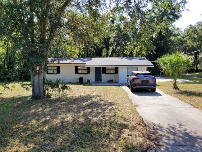 Building Photo - 815 S Bay Ave