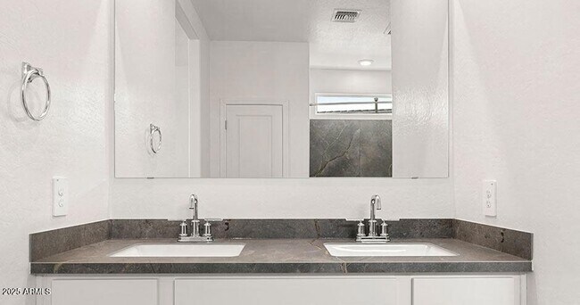 Building Photo - 25200 N 151st Dr