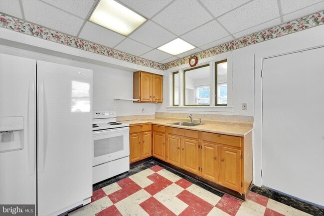 Building Photo - 130 Belvedere Ave