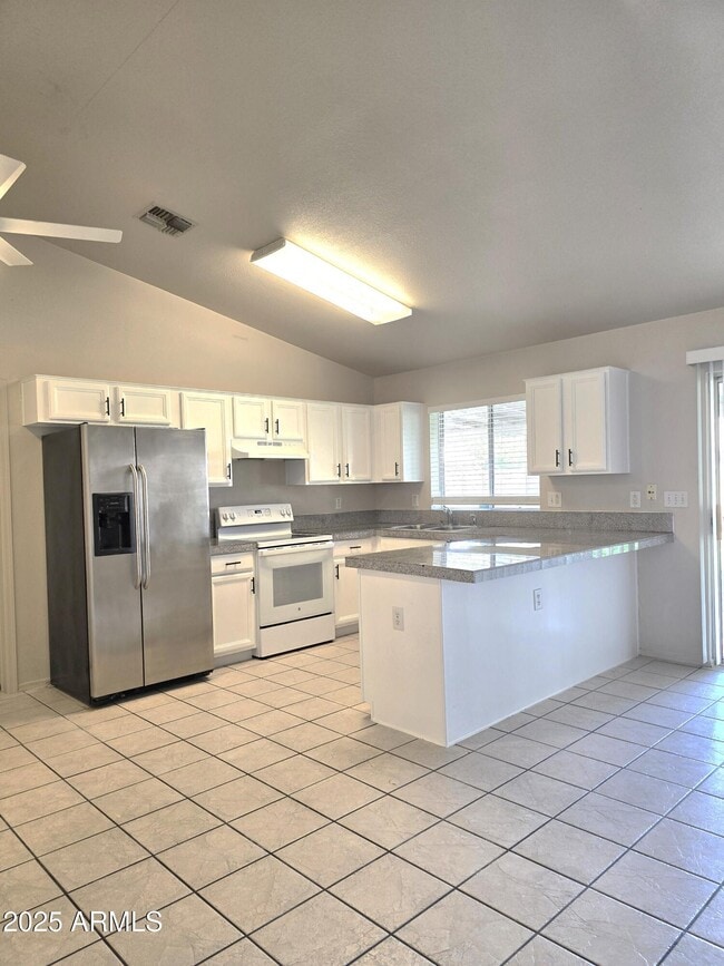 Building Photo - 13314 E Cindy St