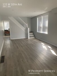 Building Photo - Beautifully Renovated 3 Bedroom, 2 Full Ba...