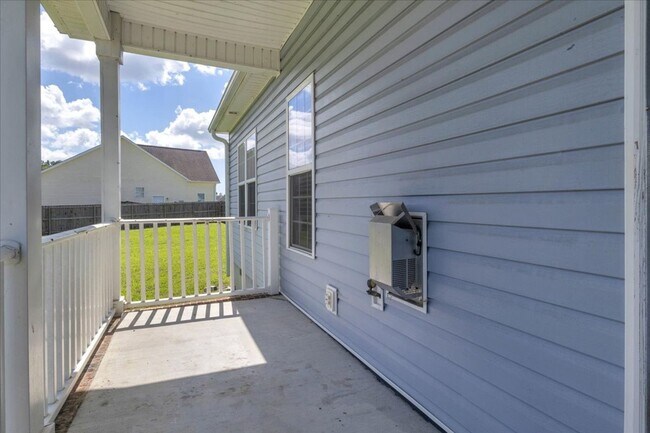 Building Photo - 164 Backfield Pl