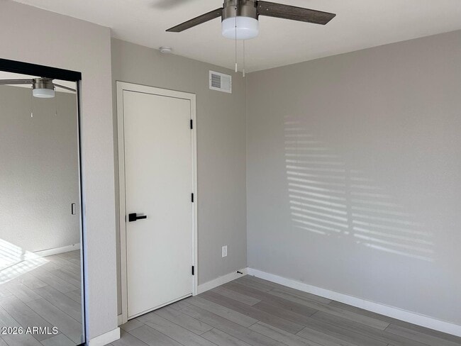 Building Photo - 6221 E Gelding Dr