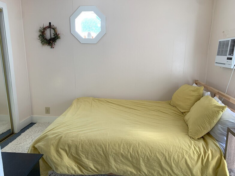 Building Photo - 1329 Connecticut St