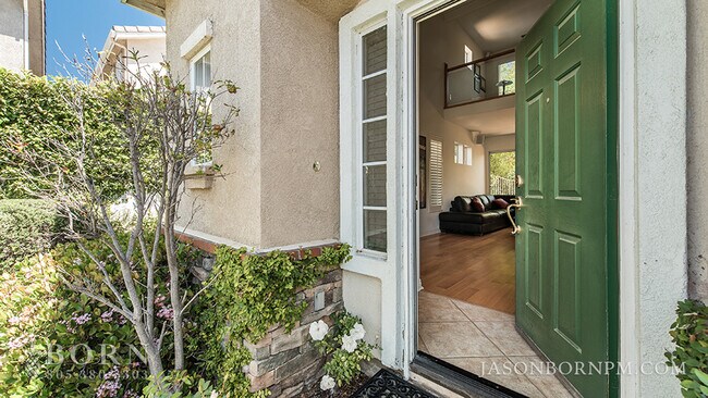 Building Photo - 5482 Avignon Ct