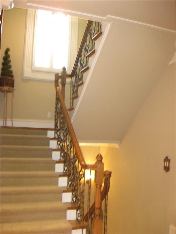 Building Photo - 1744 Malvern Hill Pl