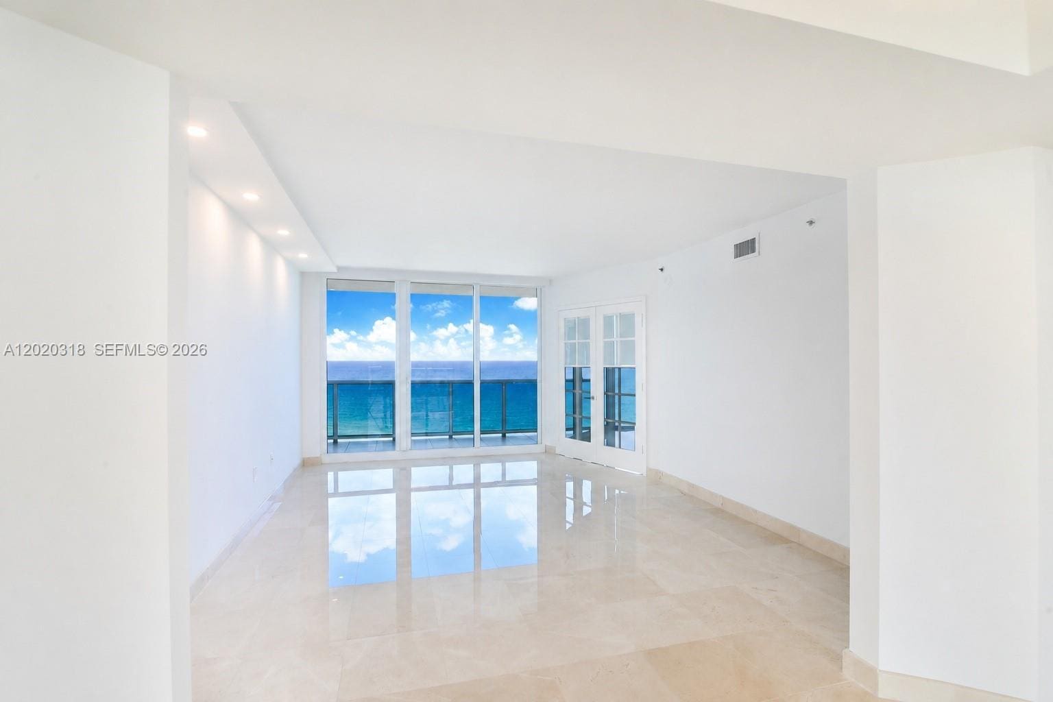 Building Photo - 19333 Collins Ave