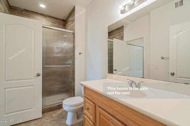 Building Photo - Premium Luxury 2 Bed 2 Bath condo with nicel view!!