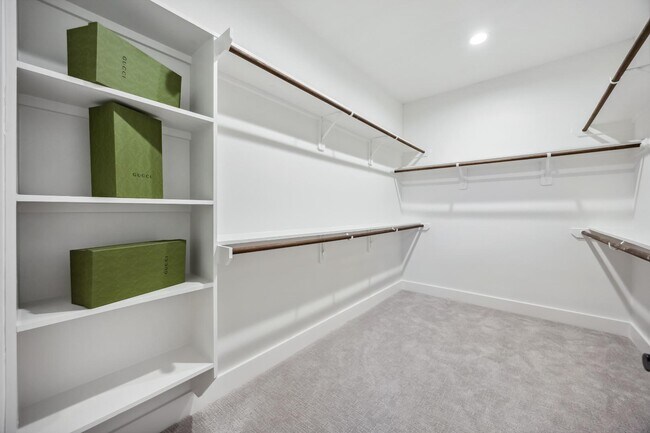 Building Photo - 303 Charlock St