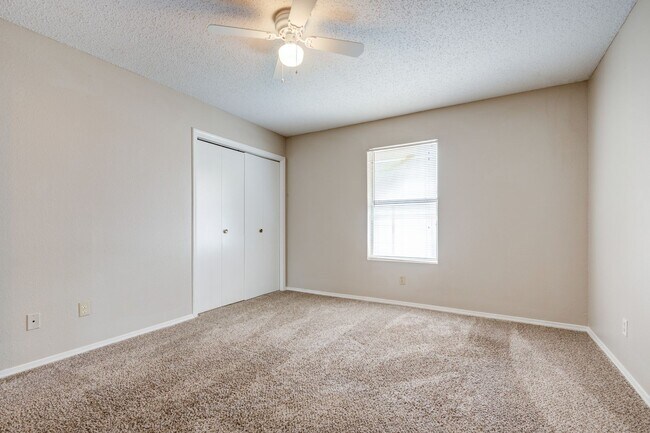Building Photo - 3061 Olympia Dr
