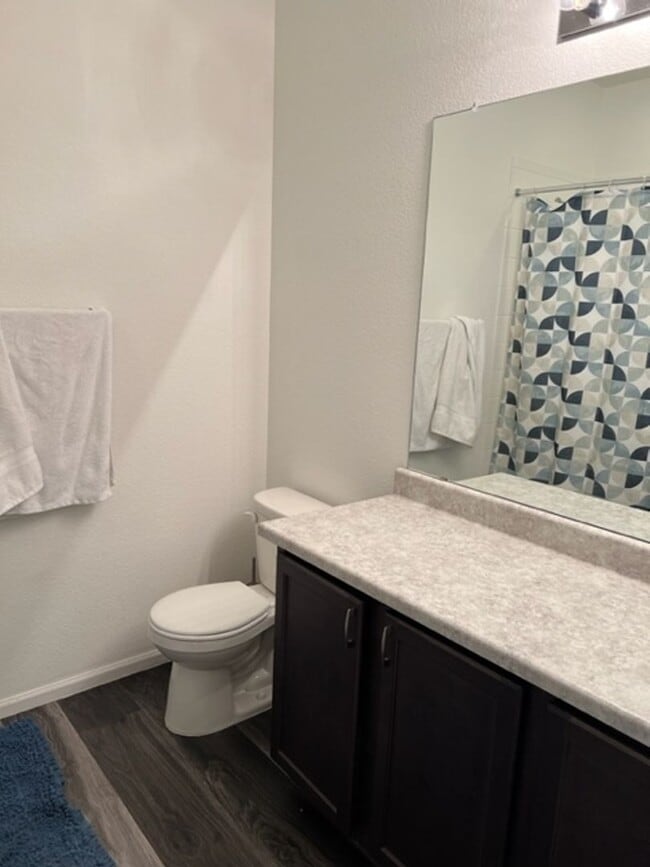 Building Photo - ALL PROSPECTIVE TENANTS MUST SUBMIT A $58 NON-REFUNDABLE APPLICATION FEE PER APPLICANT ONLINE AND...