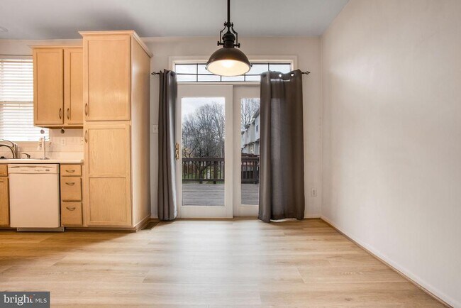 Building Photo - 13008 Shamrock Glen Dr