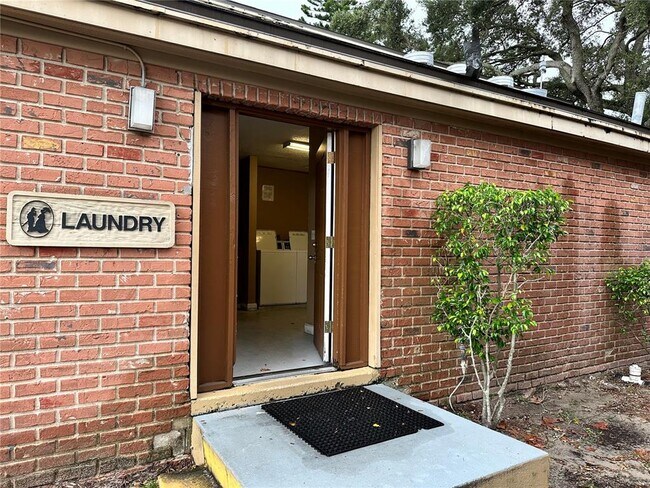 Building Photo - 2517 Caper Ln