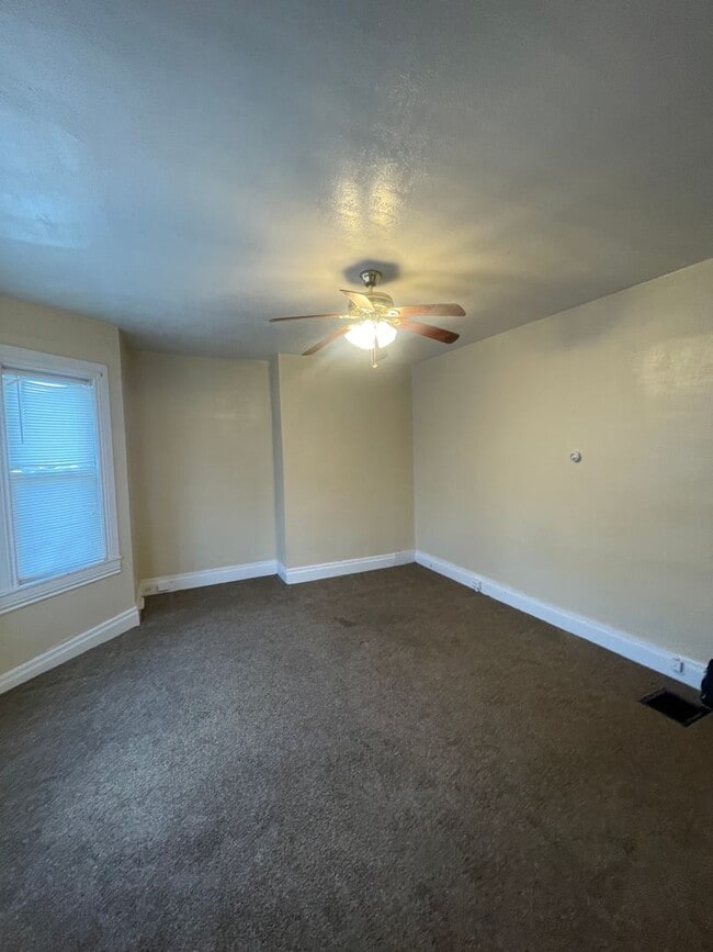 Building Photo - 1408 Methyl St