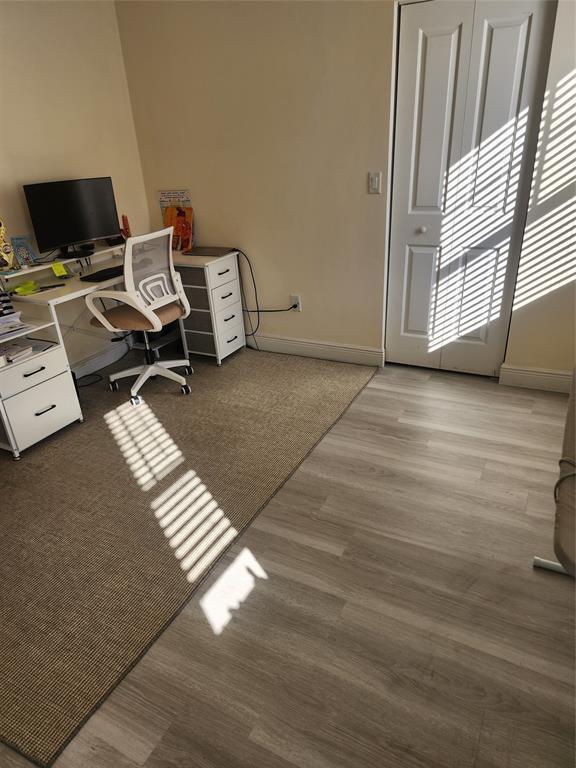 Building Photo - 5880 W Sample Rd